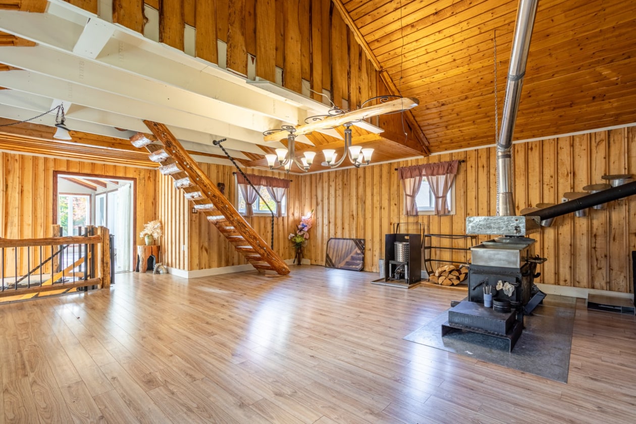 Salle à manger — 1911 Rg St-Félix, Notre-Dame-du-Mont-Carmel