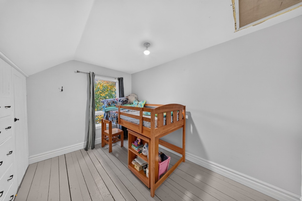 Chambre à coucher — 1250 Rue de l'Église, Saint-Félix-de-Kingsey