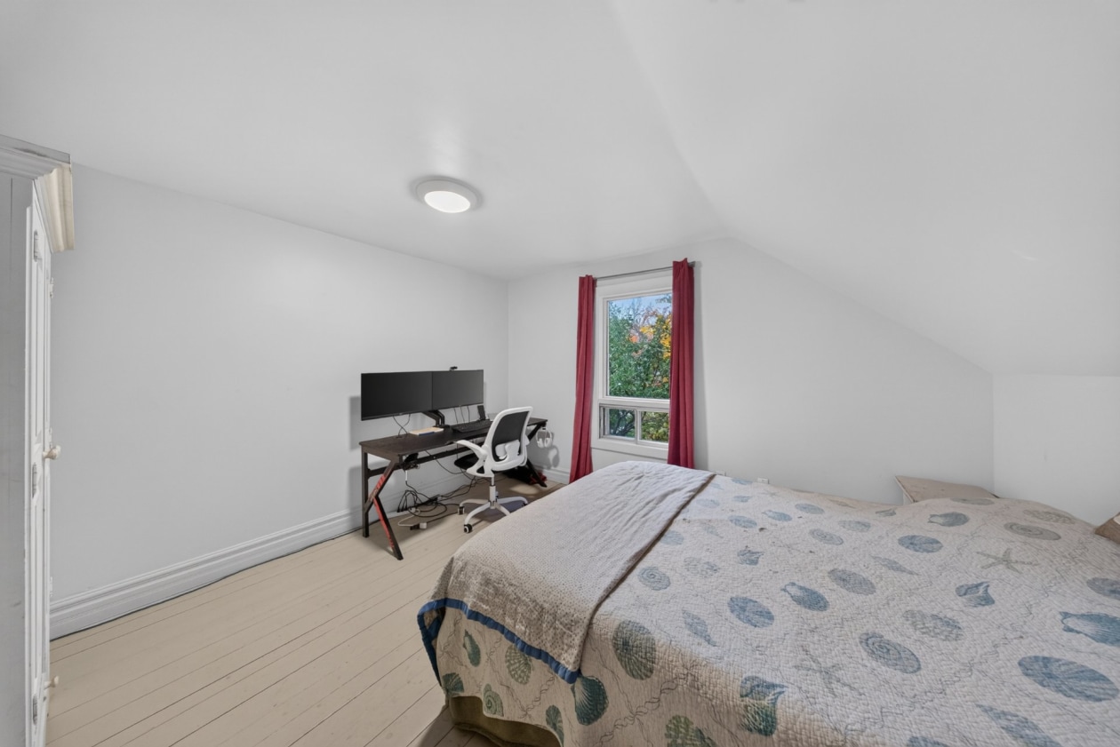 Chambre à coucher — 1250 Rue de l'Église, Saint-Félix-de-Kingsey