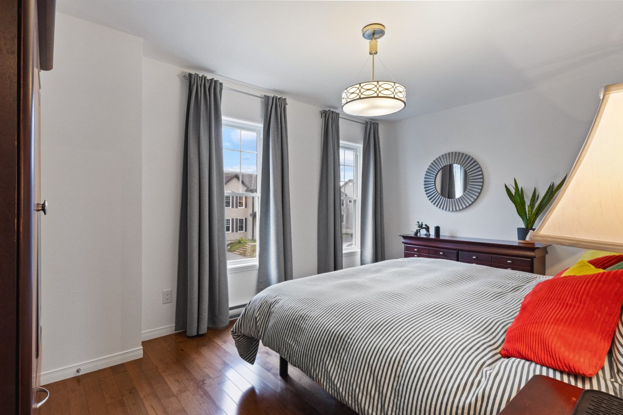 Chambre à coucher principale — 111 Rue Jean-Paul-Lemieux, Cowansville