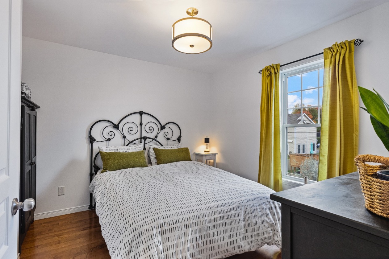 Chambre à coucher — 111 Rue Jean-Paul-Lemieux, Cowansville