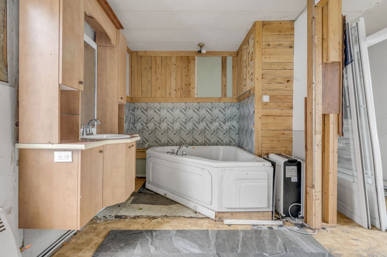 Salle de bains — 127 Rue Nelson, Portneuf