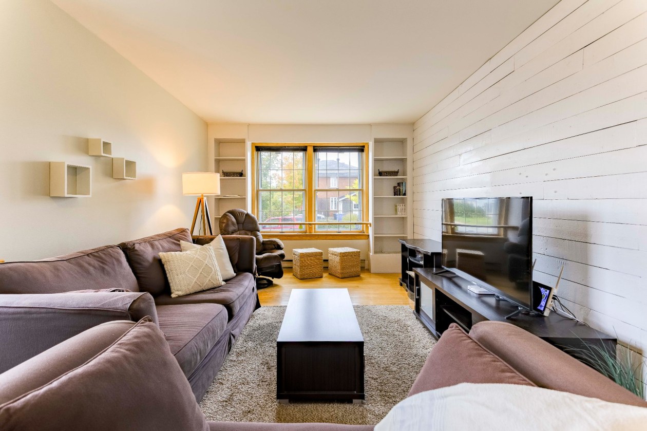Salon — 605 115e Rue, Shawinigan