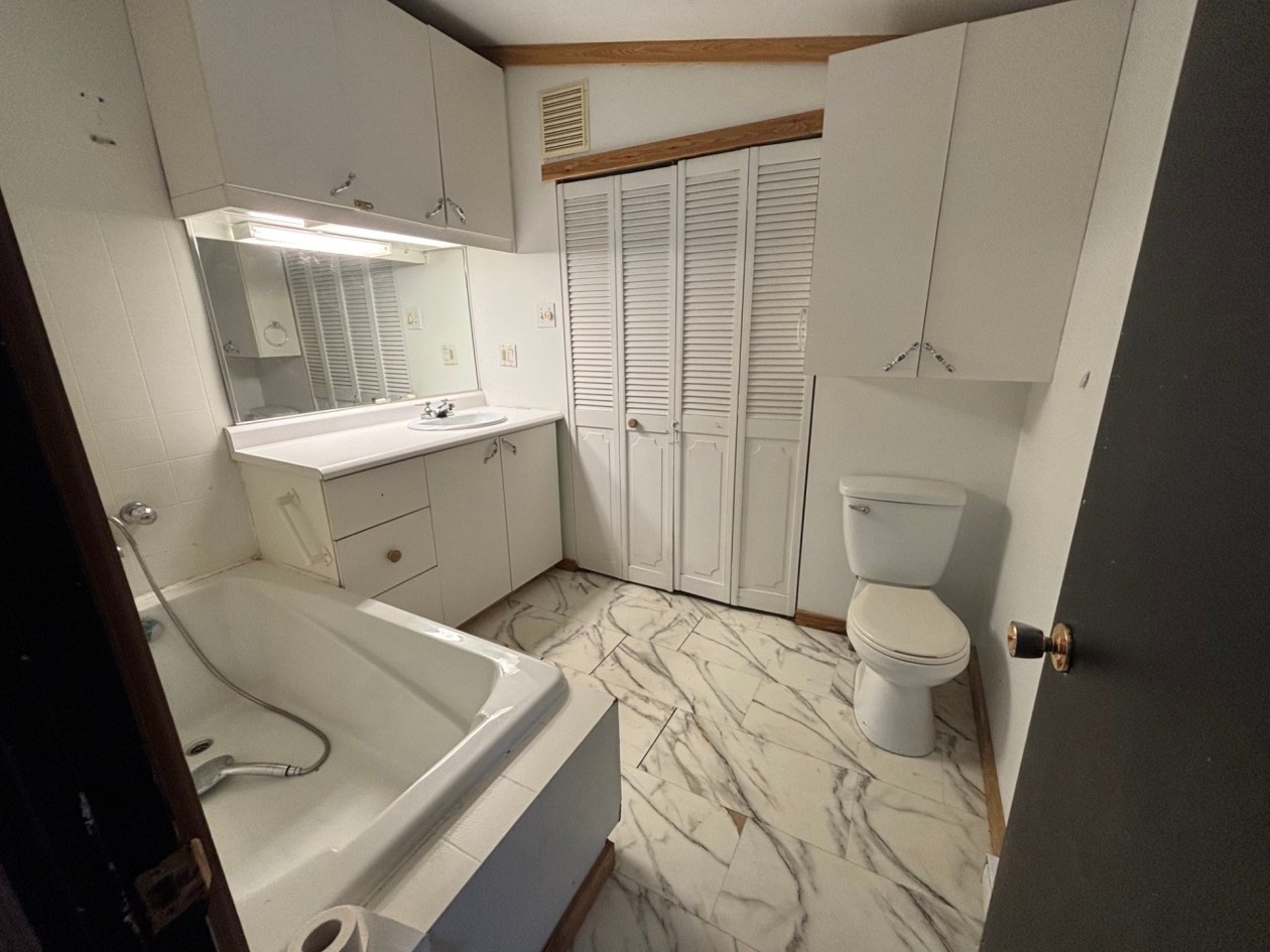 Salle de bains — 3320 Ch. du Tour-du-Lac, Hérouxville
