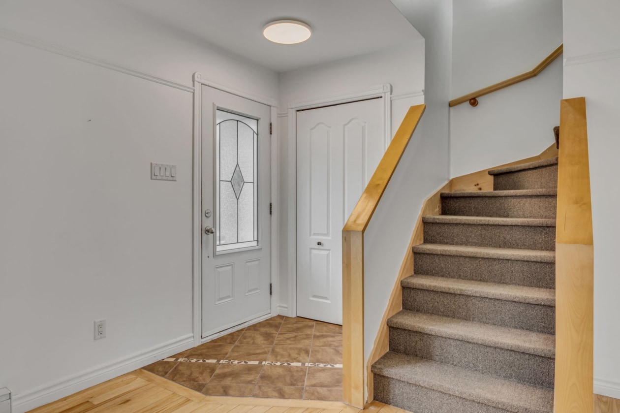 Hall d'entrée — 112 Rue du Vitrier, Saint-Augustin-de-Desmaures