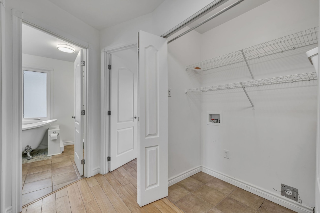 Corridor — 112 Rue du Vitrier, Saint-Augustin-de-Desmaures