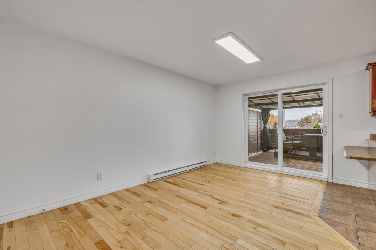 Salle à manger — 112 Rue du Vitrier, Saint-Augustin-de-Desmaures