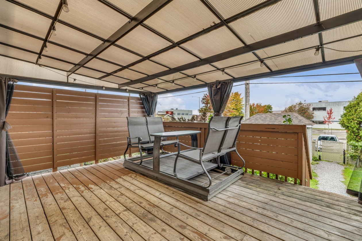 Terrasse — 112 Rue du Vitrier, Saint-Augustin-de-Desmaures
