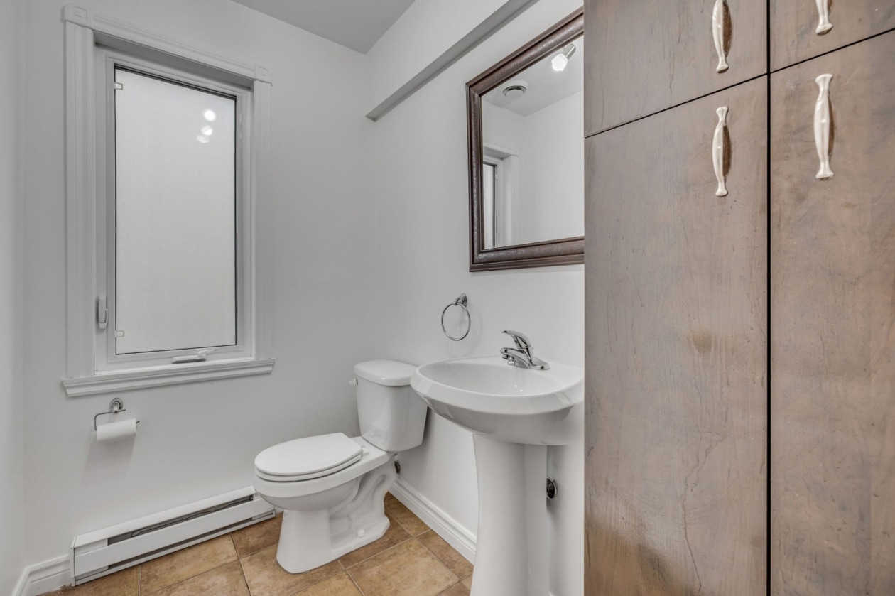 Salle d'eau — 112 Rue du Vitrier, Saint-Augustin-de-Desmaures