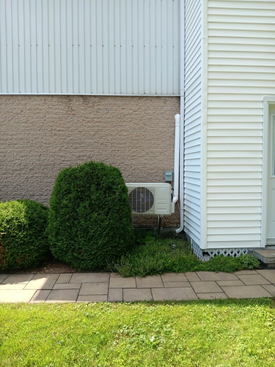 Extérieur — 3421 Rue Cabot, Saguenay