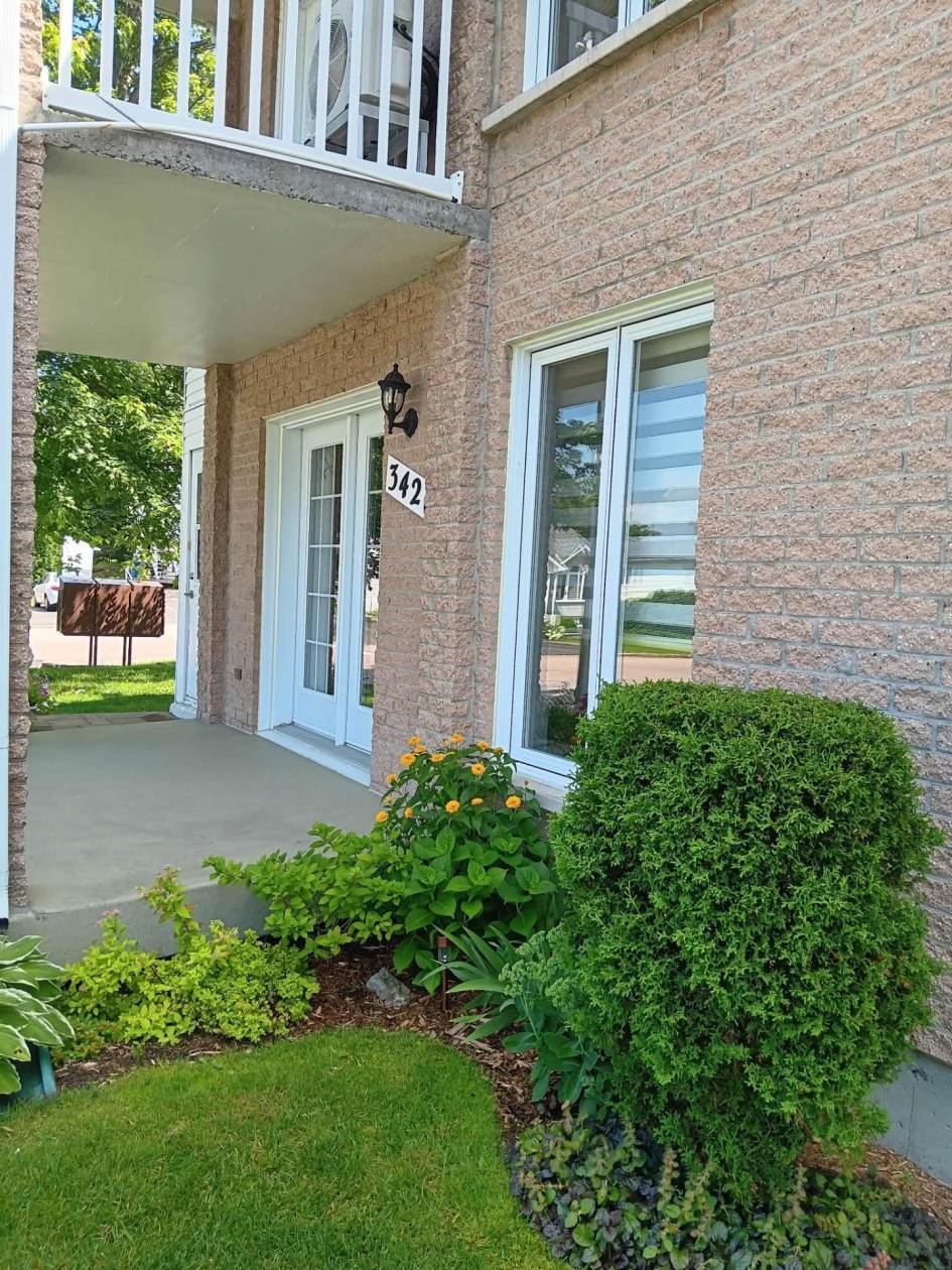Façade — 3421 Rue Cabot, Saguenay