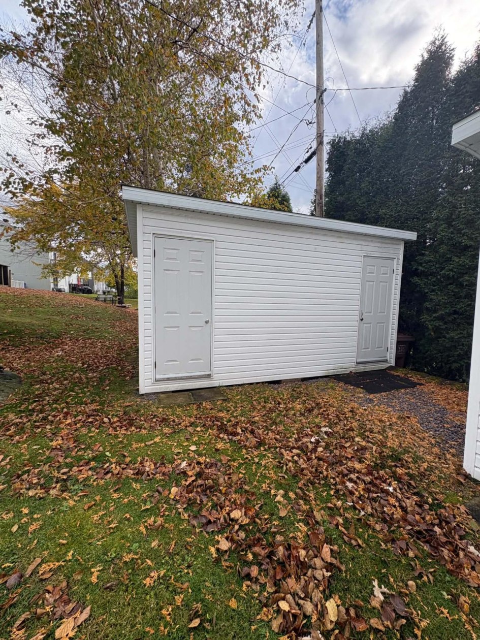 Remise — 3421 Rue Cabot, Saguenay