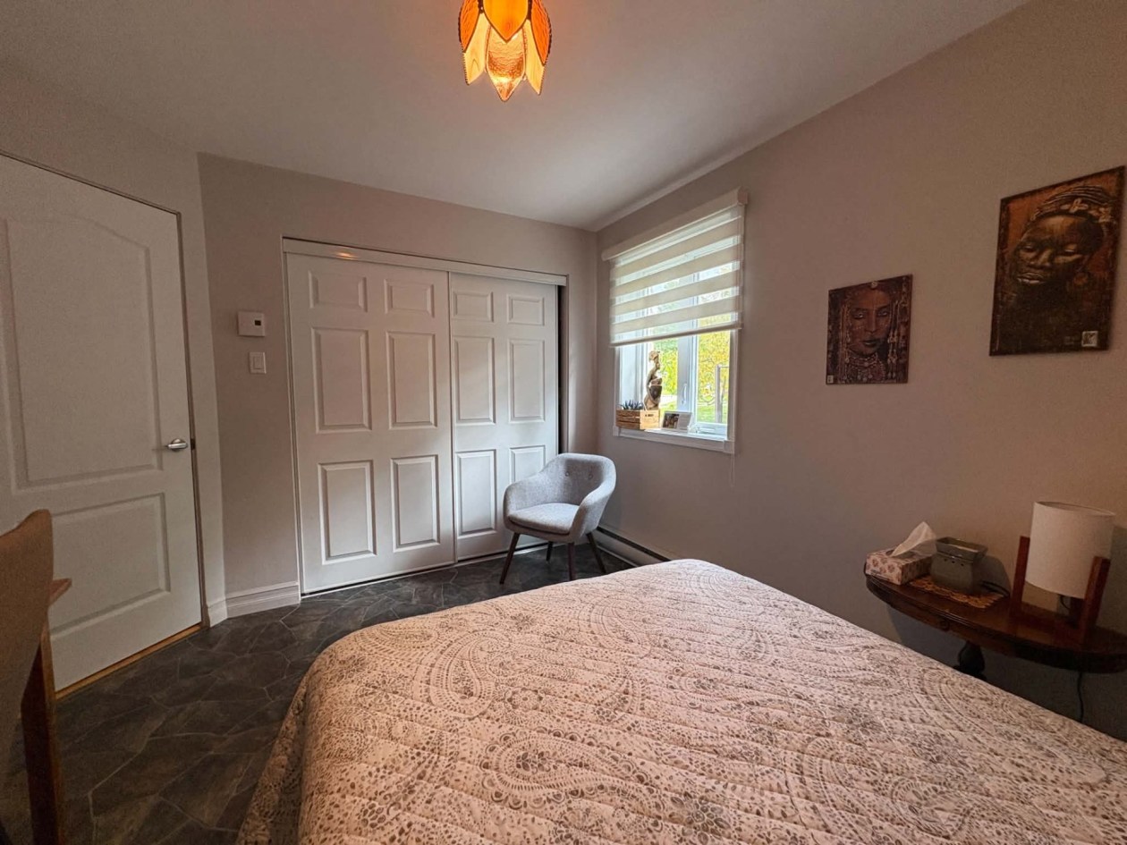 Chambre à coucher — 3421 Rue Cabot, Saguenay