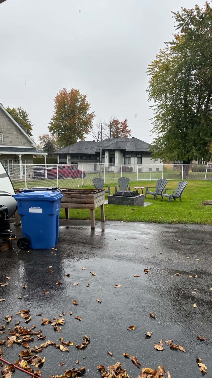 Extérieur — 4045 Boul. des Mille-Îles, Laval