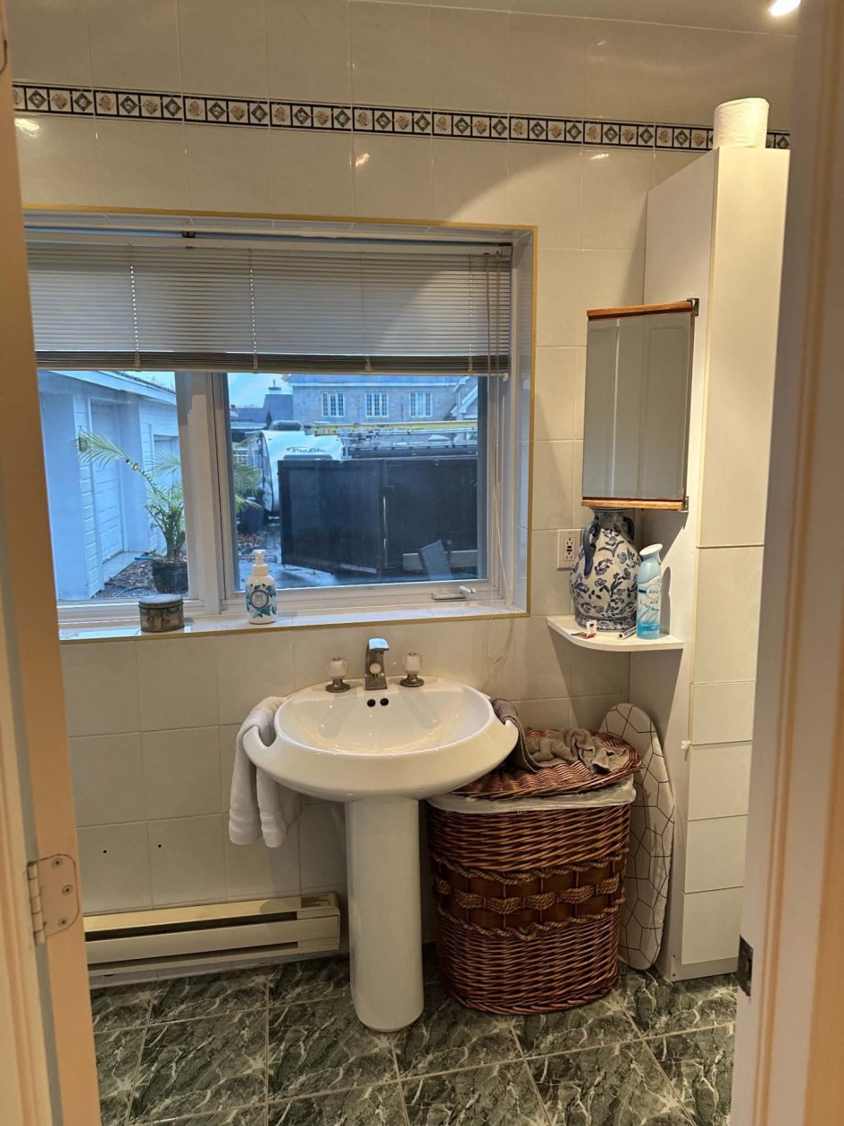 Salle de bains — 4045 Boul. des Mille-Îles, Laval