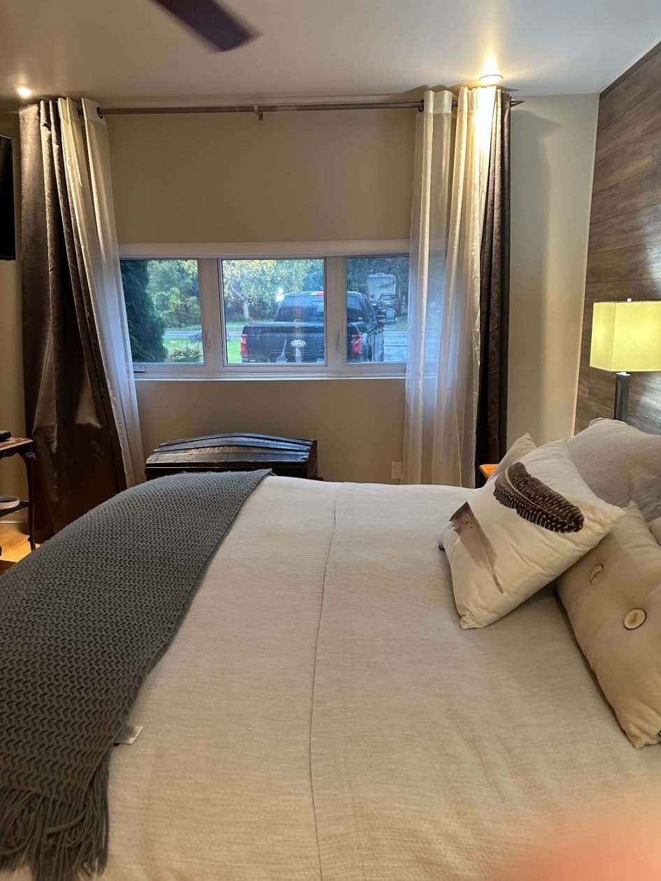 Chambre à coucher — 4045 Boul. des Mille-Îles, Laval