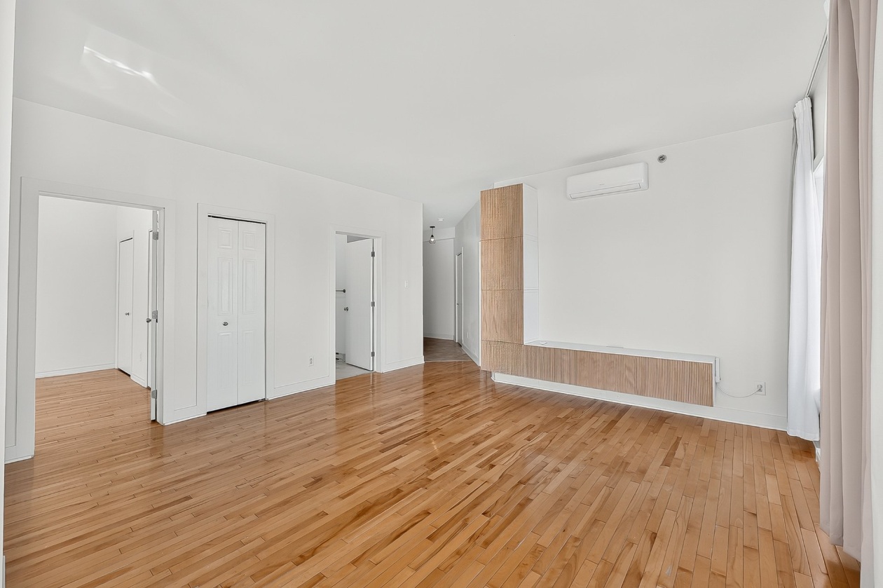 Salon — 3080 Rue du Trianon, Montréal