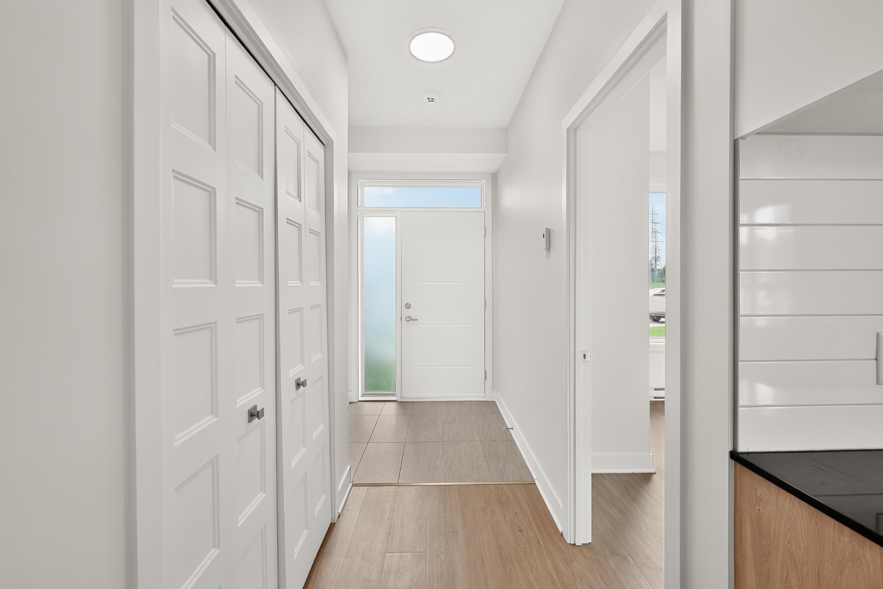 Hall d'entrée — 1505 - 1509 Rue Tekakwitha, Laval