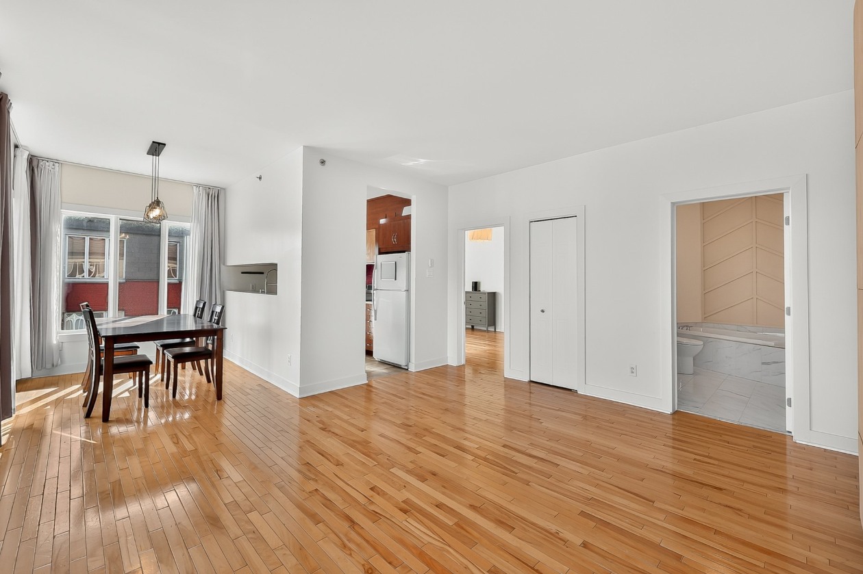 Salon — 3080 Rue du Trianon, Montréal