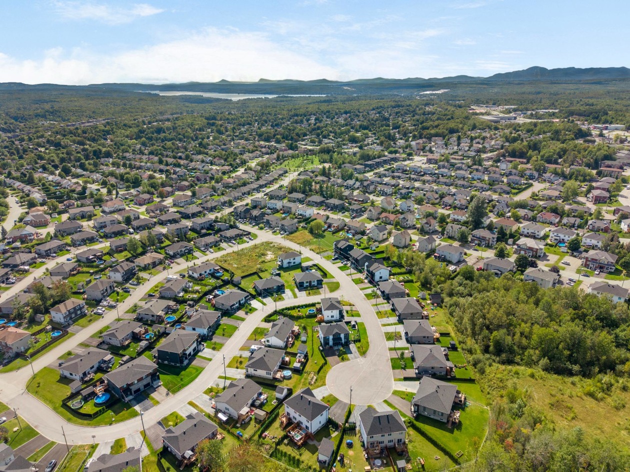 Vue d'ensemble — 1035 Rue de Honfleur, Sherbrooke