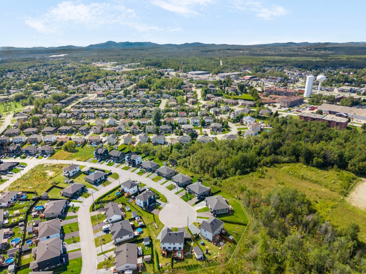 Vue d'ensemble — 1035 Rue de Honfleur, Sherbrooke