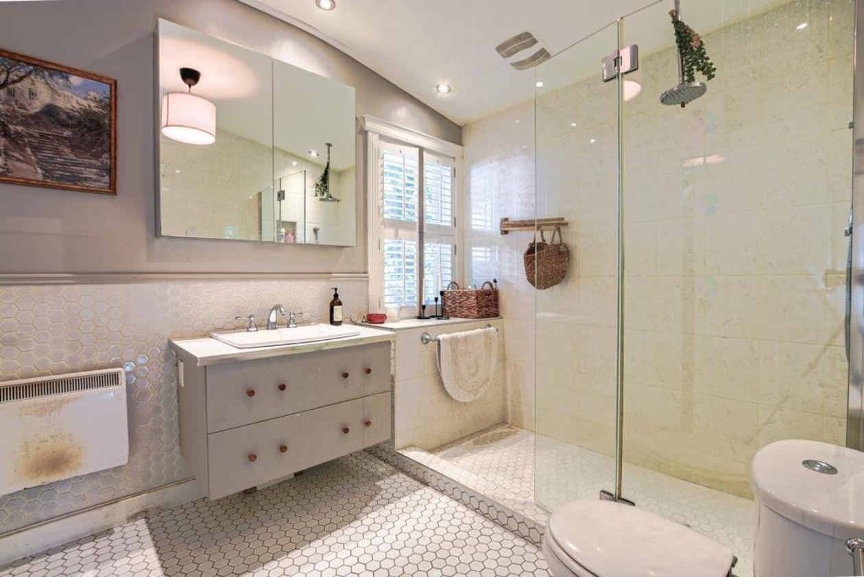 Salle de bains — 176 Rue de Monseigneur-Signay, Nicolet