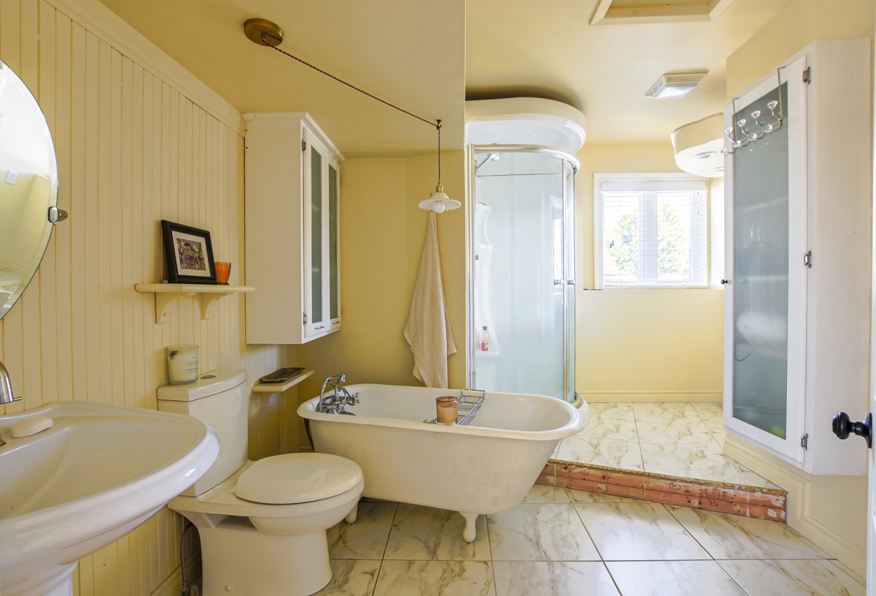 Salle de bains — 176 Rue de Monseigneur-Signay, Nicolet