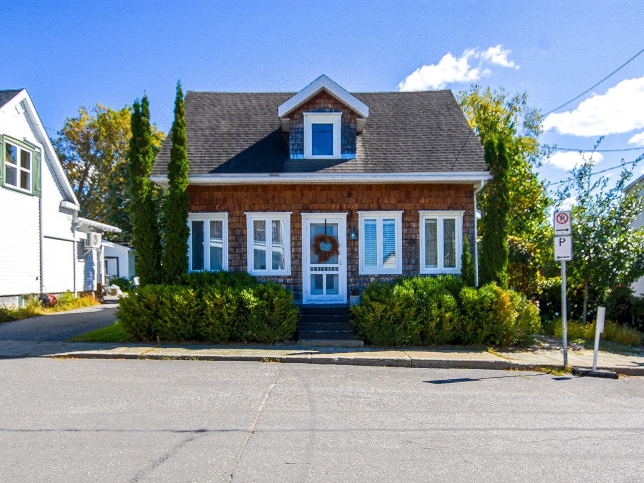Façade — 176 Rue de Monseigneur-Signay, Nicolet