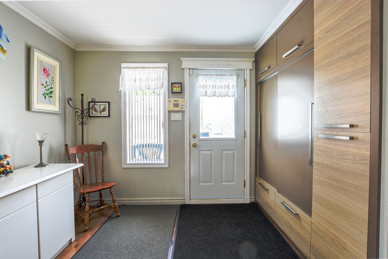 Hall d'entrée — 210 Rue Sicotte, Trois-Rivières