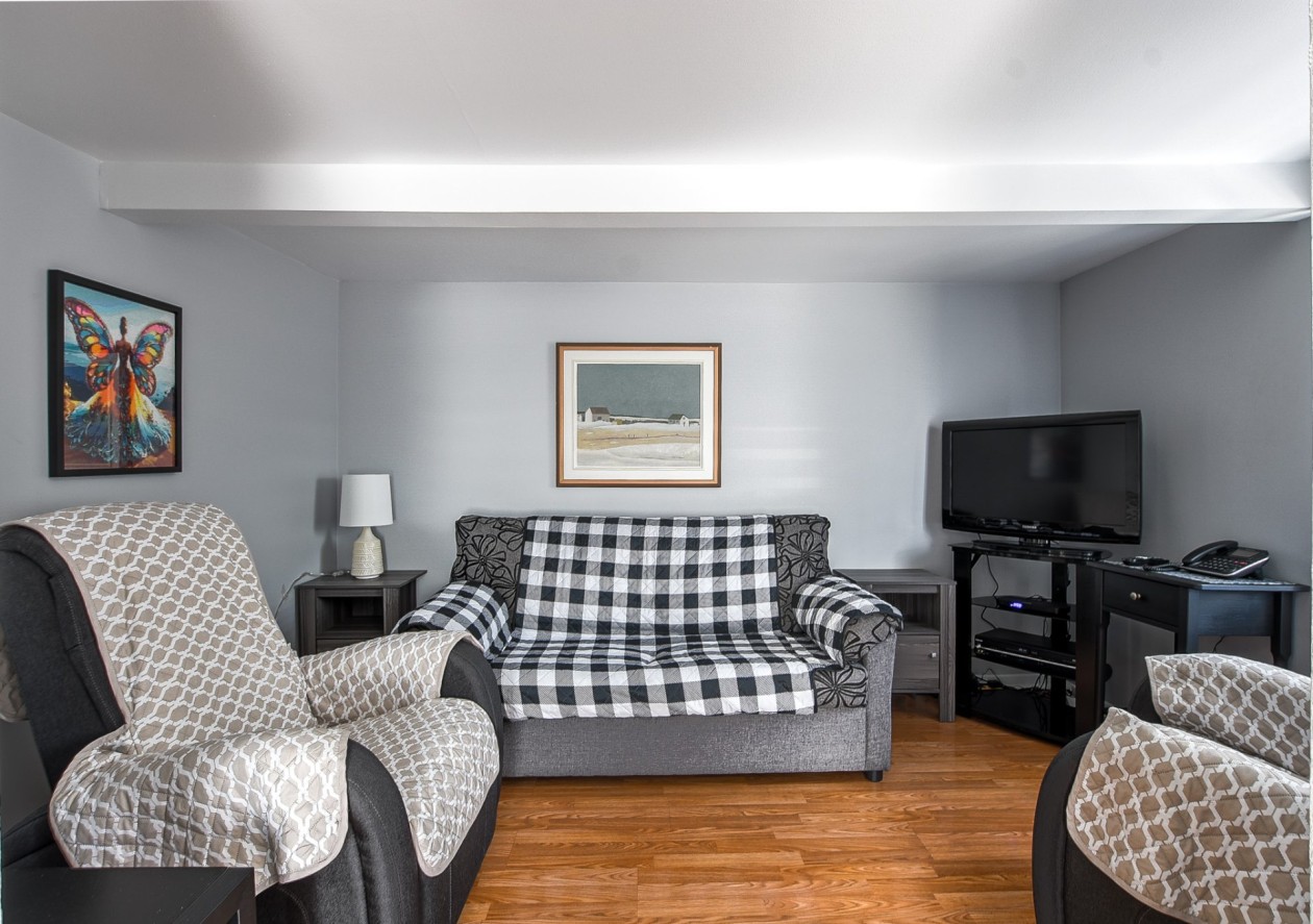 Salon — 255 Rue du Curé-Fortier, Nicolet