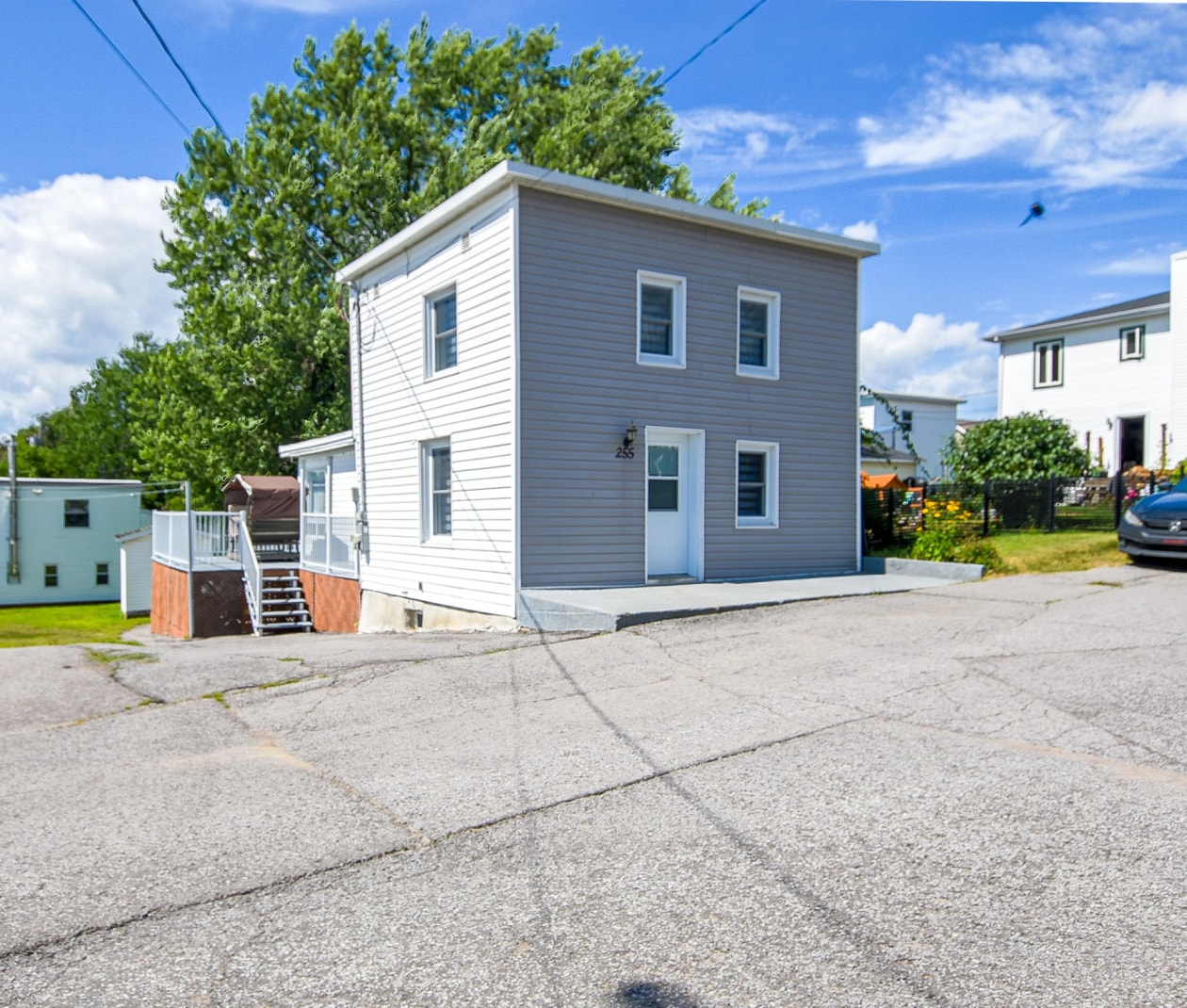 255, Rue du Curé-Fortier
