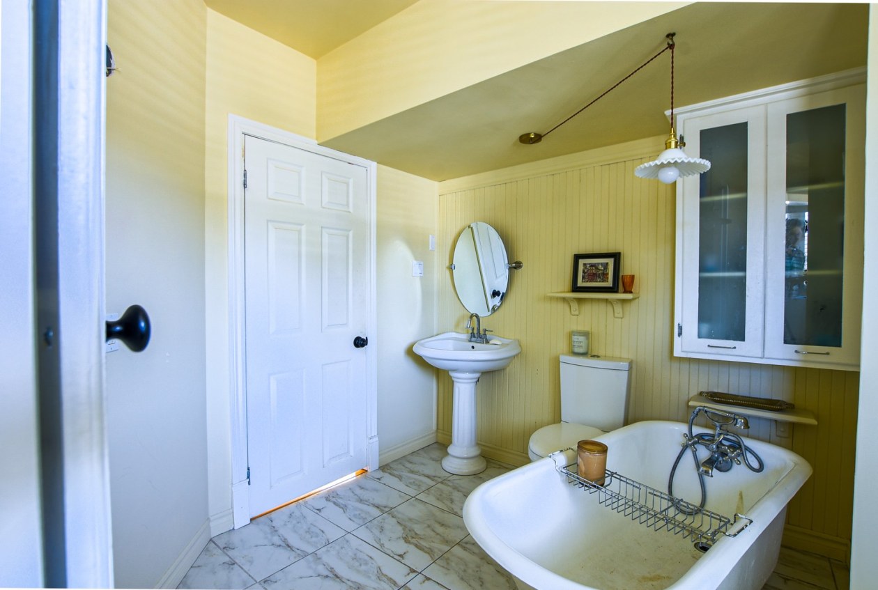 Salle de bains — 176 Rue de Monseigneur-Signay, Nicolet