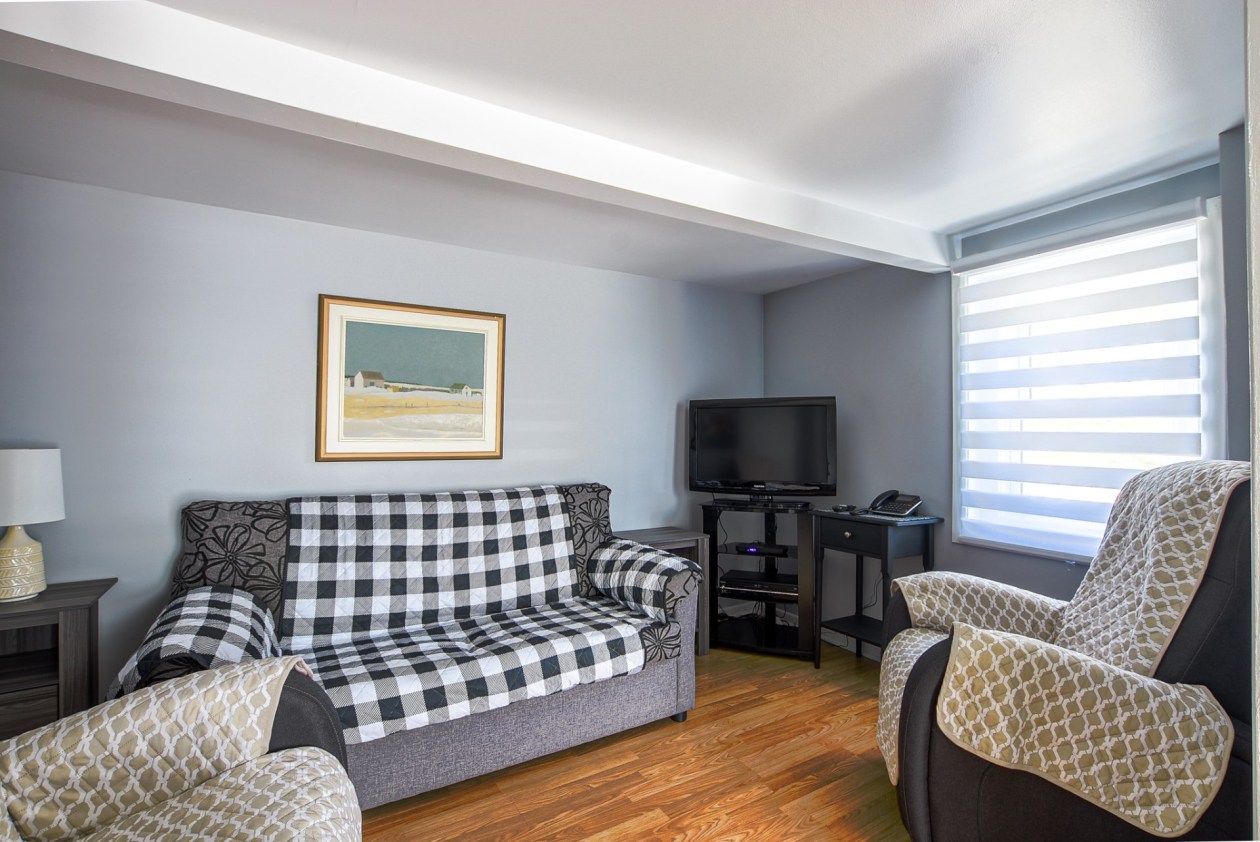 Salon — 255 Rue du Curé-Fortier, Nicolet