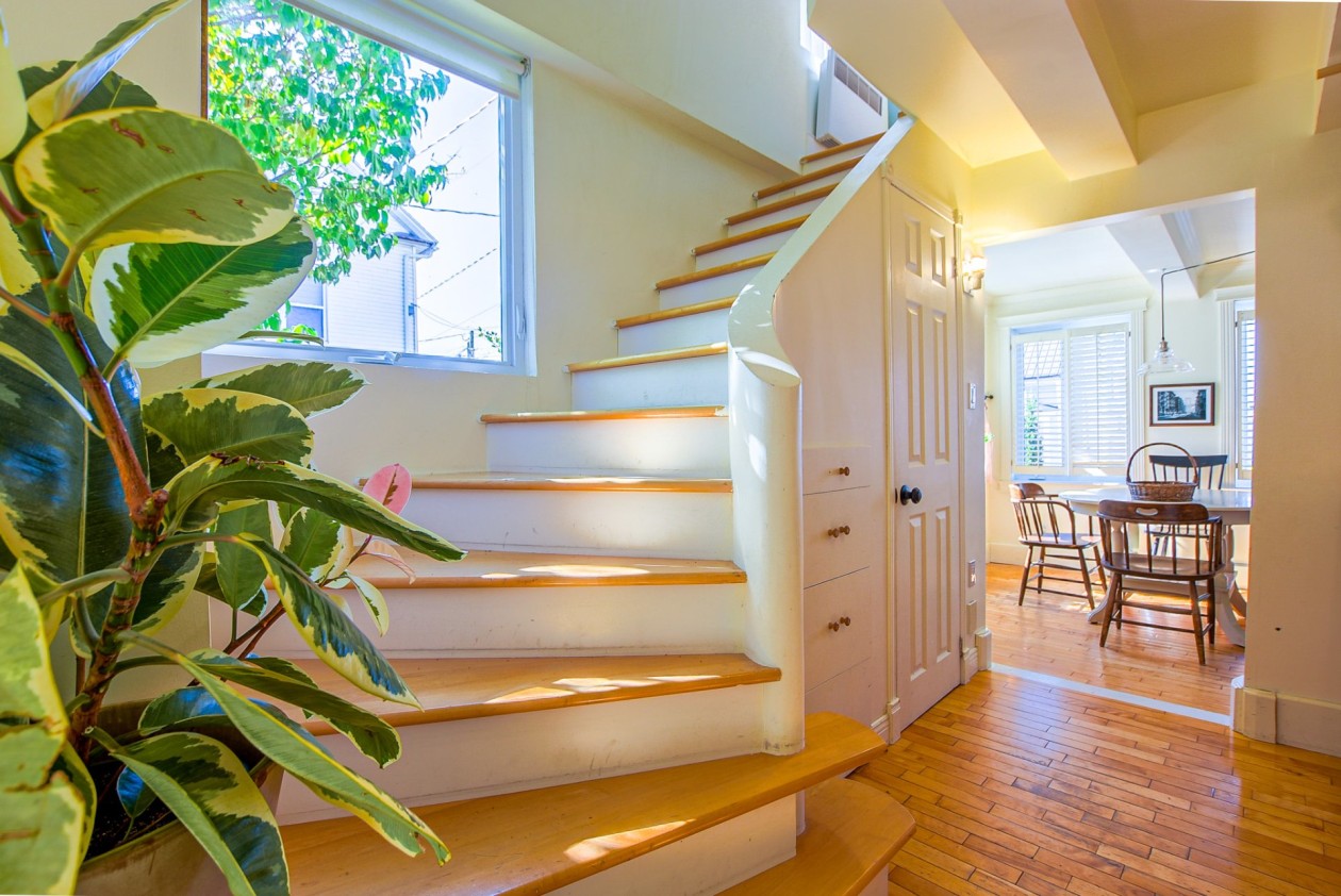 Escalier — 176 Rue de Monseigneur-Signay, Nicolet