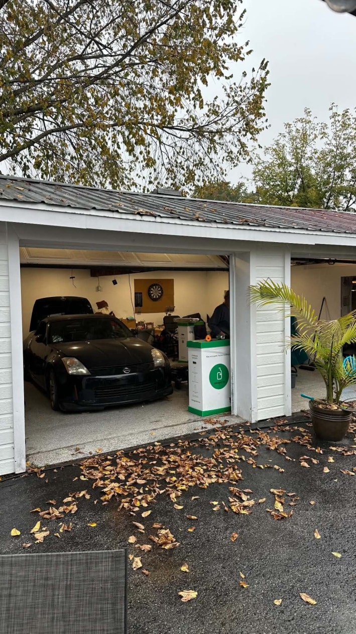Garage — 4045 Boul. des Mille-Îles, Laval
