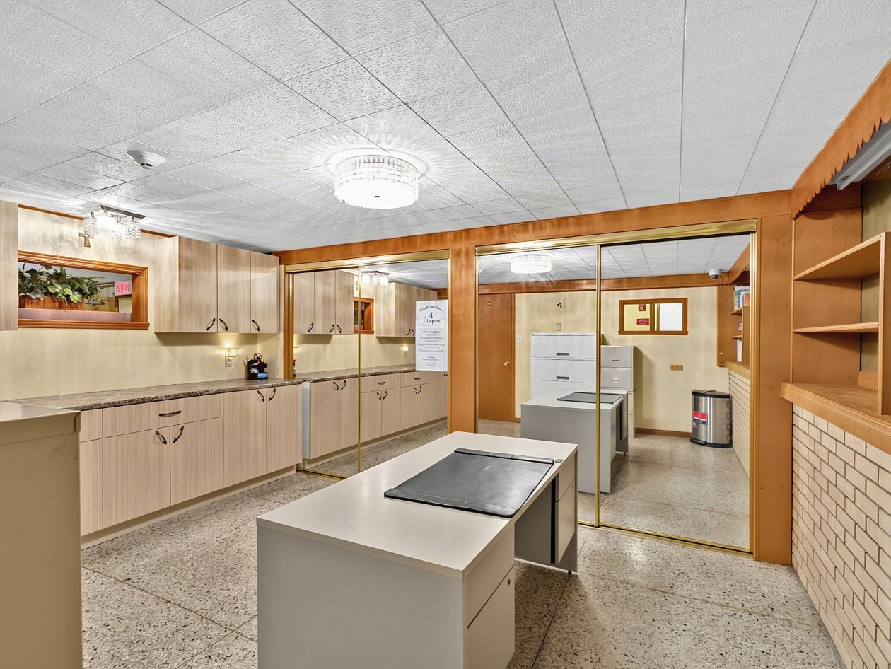 Bureau — 1182 Rue Mailhot, Sherbrooke