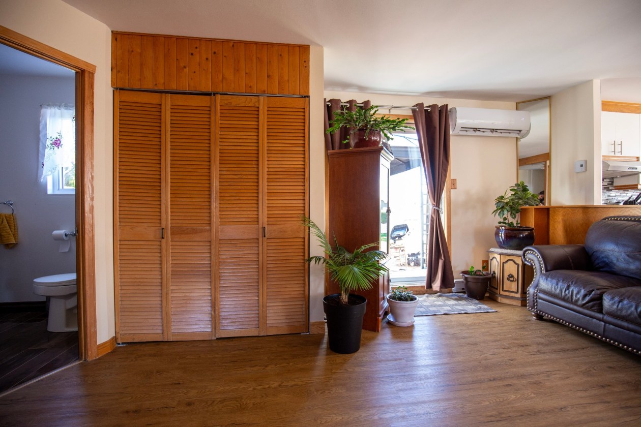 Salon — 10 Rue Lafontaine, Clermont