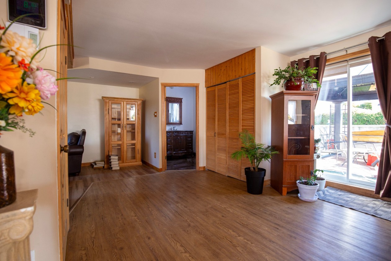 Salon — 10 Rue Lafontaine, Clermont