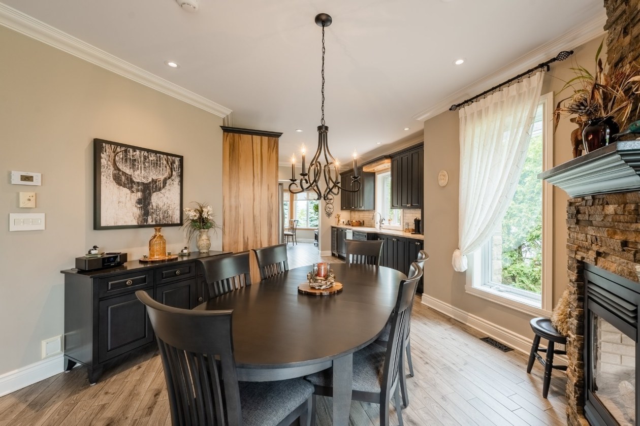 Salle à manger — 231 Ch. du Richelieu, Saint-Basile-le-Grand