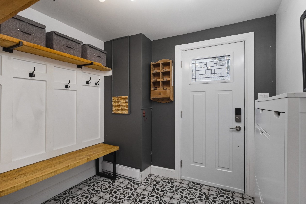 Hall d'entrée — 223 Rue Georges, Brigham