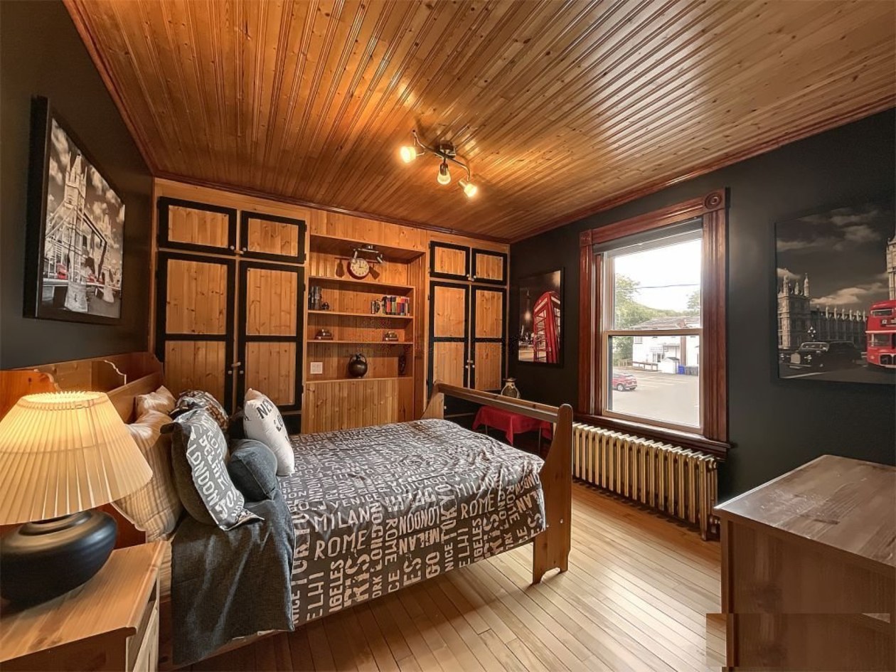Chambre à coucher — 18 Rue Codaire, Saint-Paul-d'Abbotsford