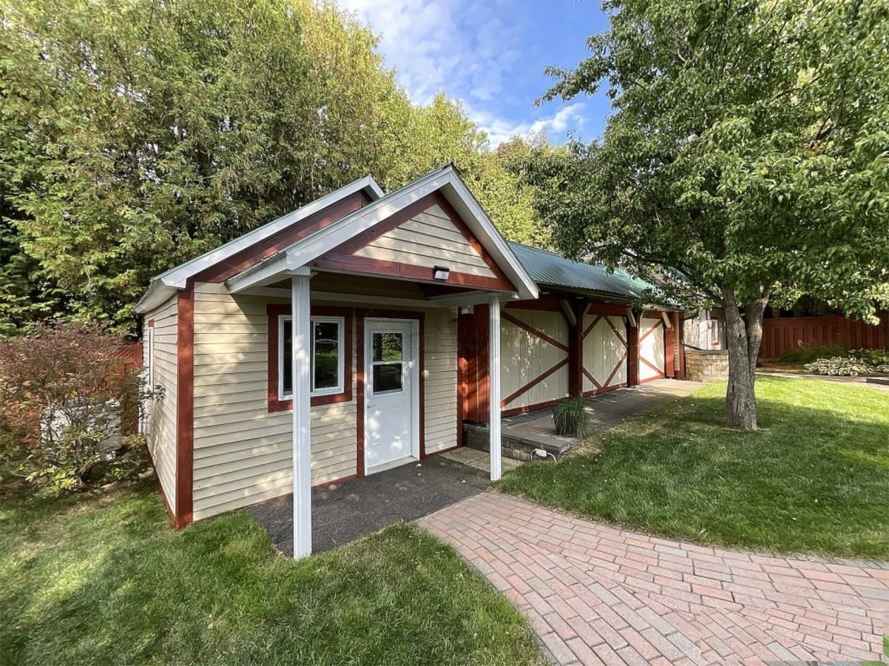 Remise — 18 Rue Codaire, Saint-Paul-d'Abbotsford