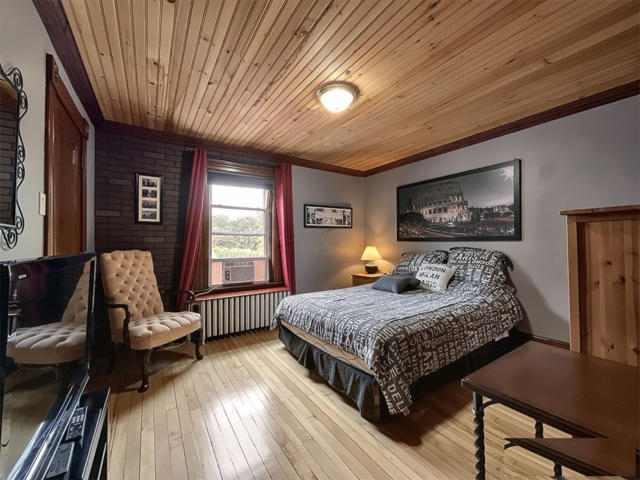 Chambre à coucher — 18 Rue Codaire, Saint-Paul-d'Abbotsford