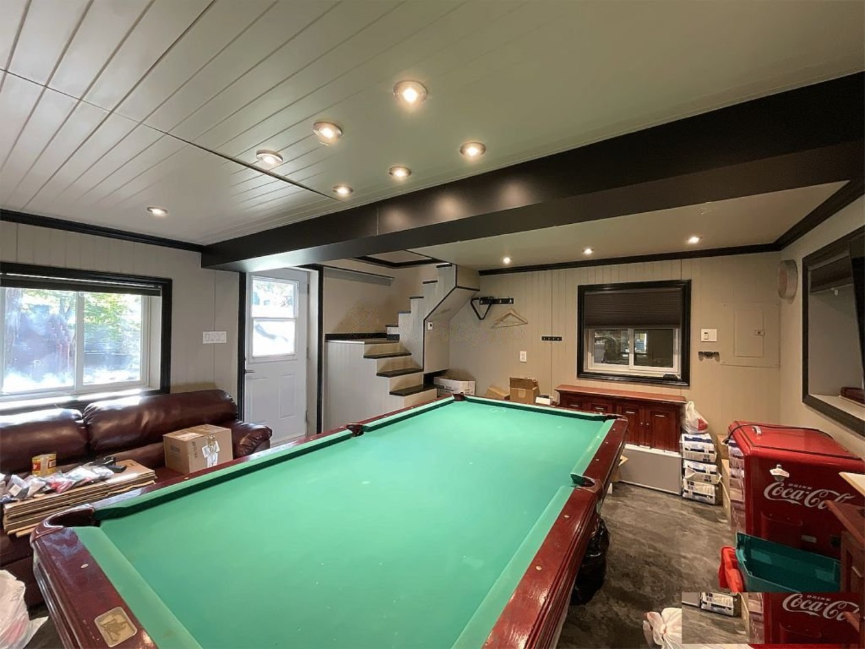 Salle familiale — 18 Rue Codaire, Saint-Paul-d'Abbotsford