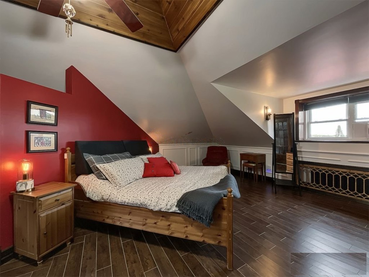 Chambre à coucher — 18 Rue Codaire, Saint-Paul-d'Abbotsford