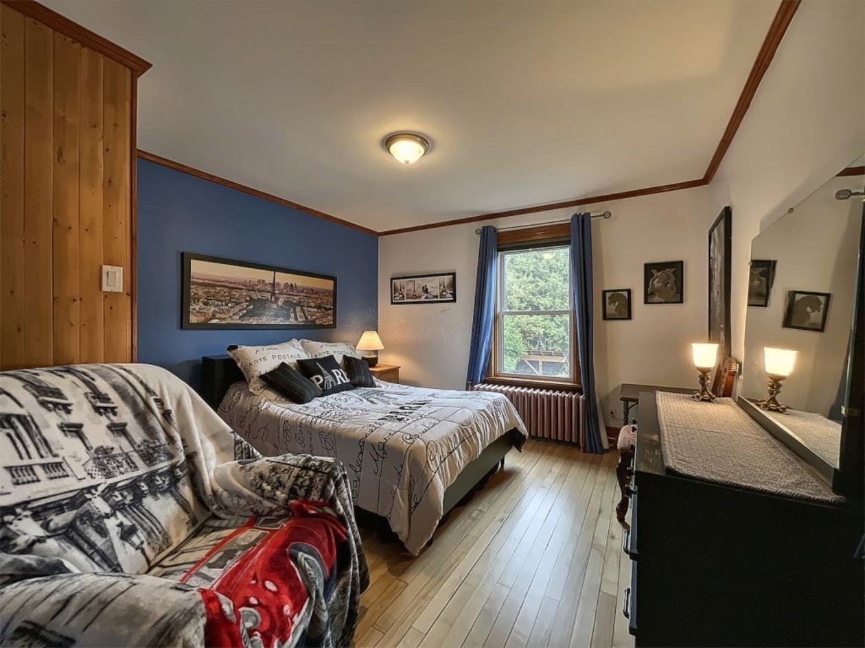 Chambre à coucher — 18 Rue Codaire, Saint-Paul-d'Abbotsford