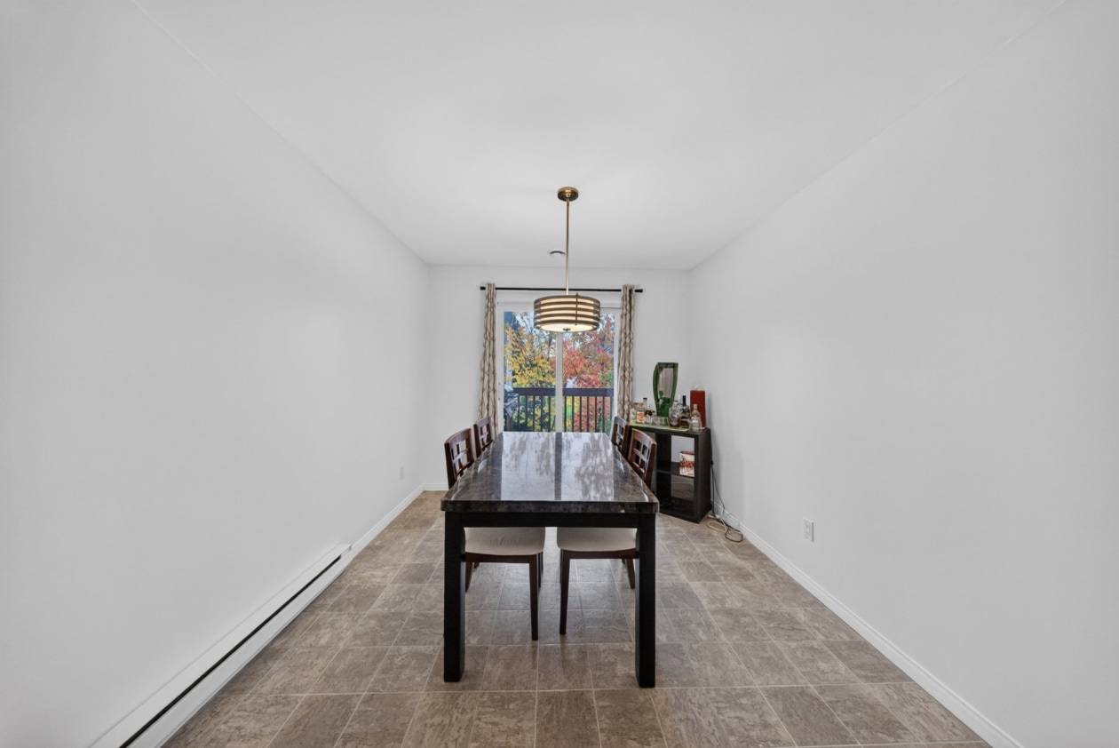 Salle à manger — 436 - 438 Rue Colbert, Sherbrooke