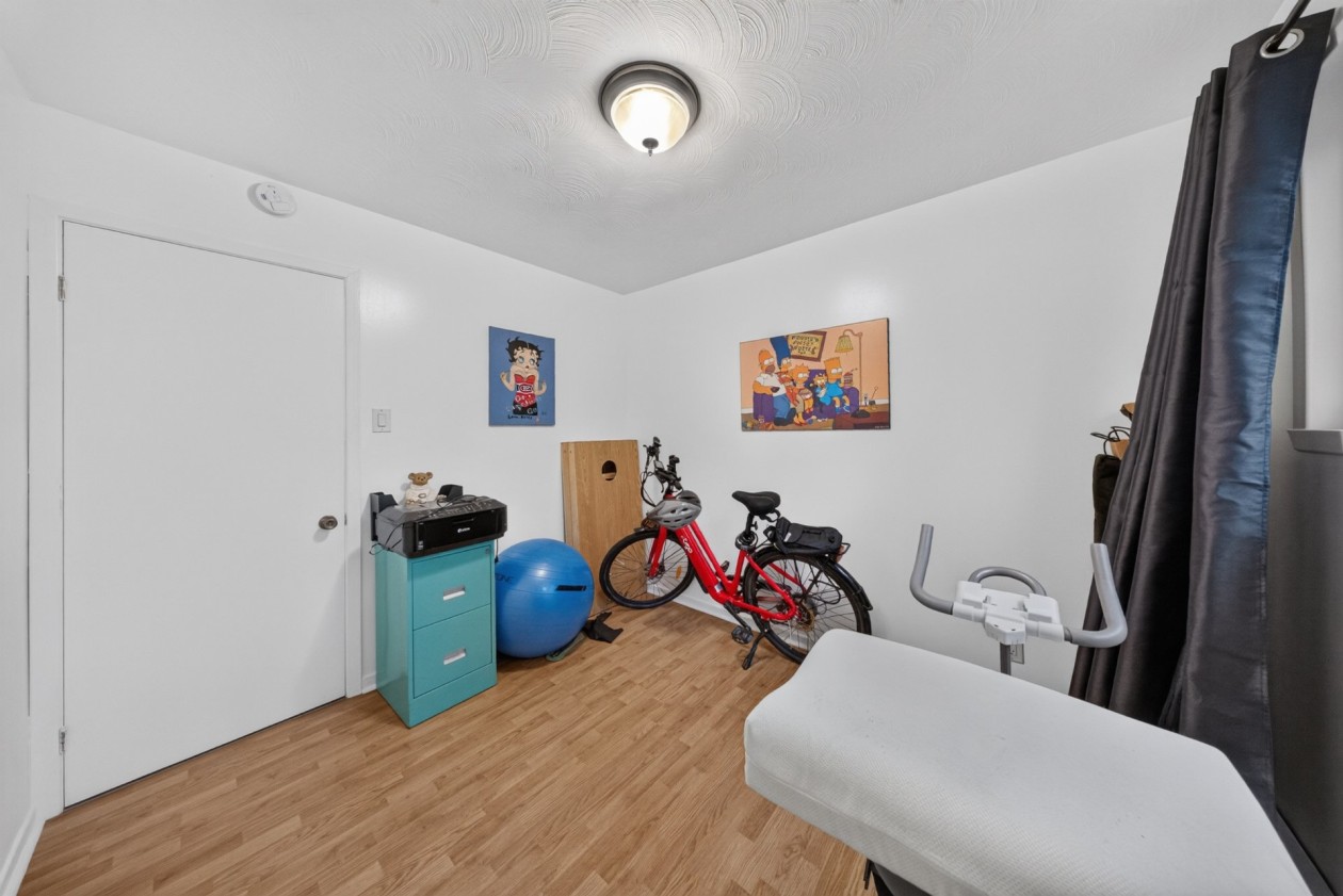 Chambre à coucher — 3086 - 3090 Rue Galt O., Sherbrooke