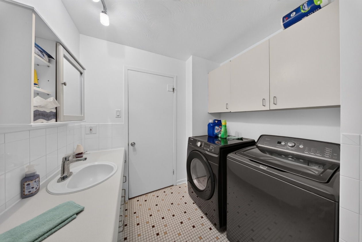 Salle de bains — 3086 - 3090 Rue Galt O., Sherbrooke