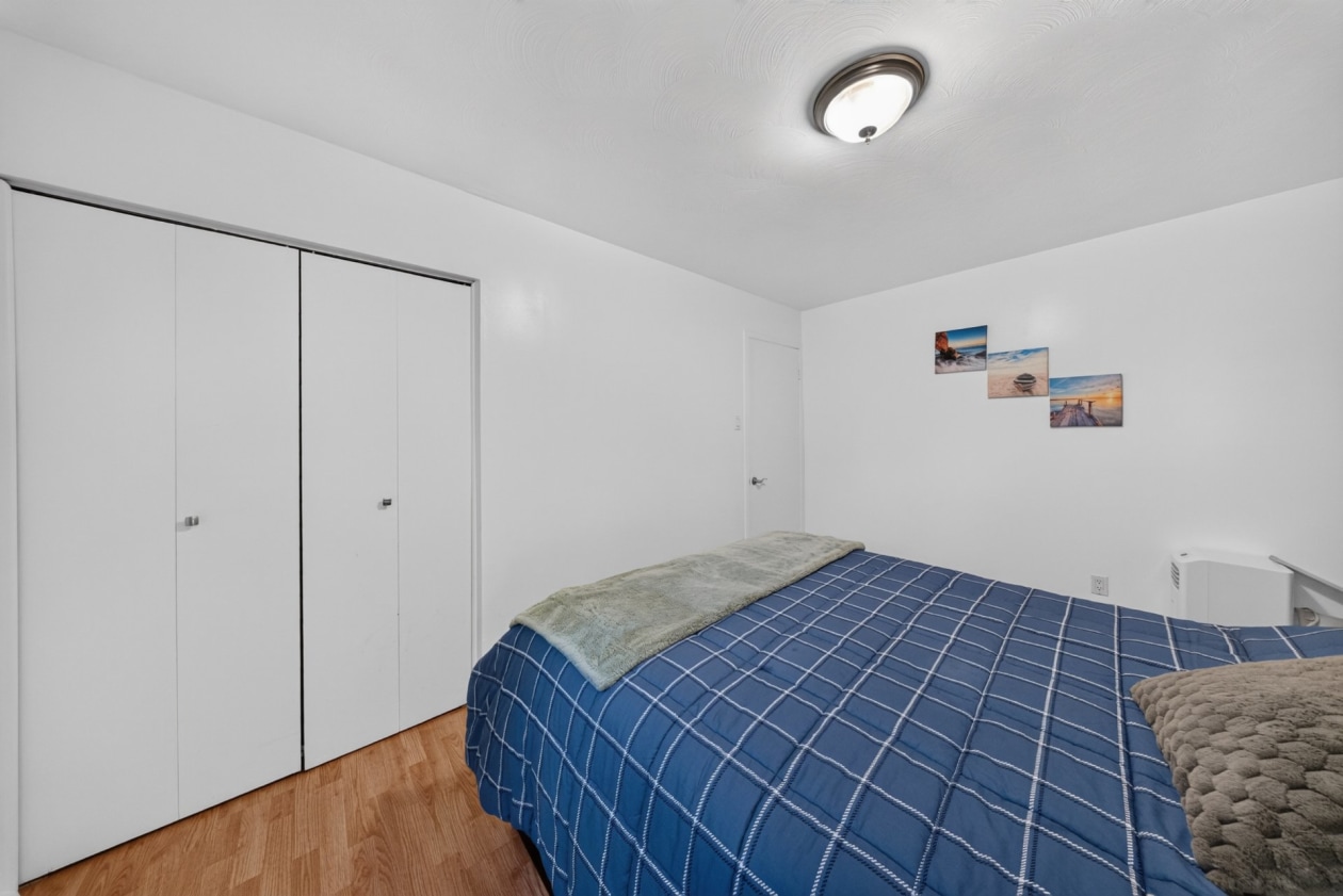 Chambre à coucher — 3086 - 3090 Rue Galt O., Sherbrooke